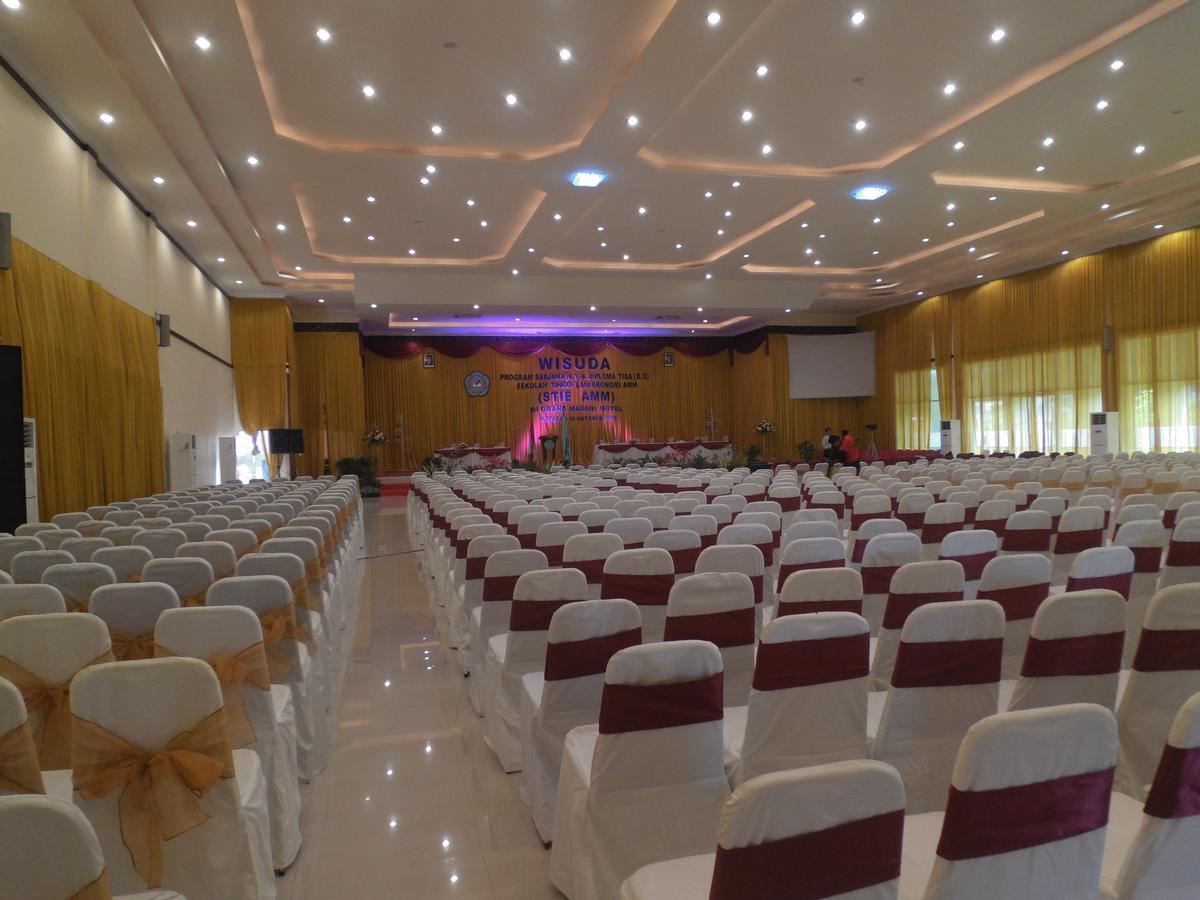Grand Madani Hotel Mataram Exterior photo